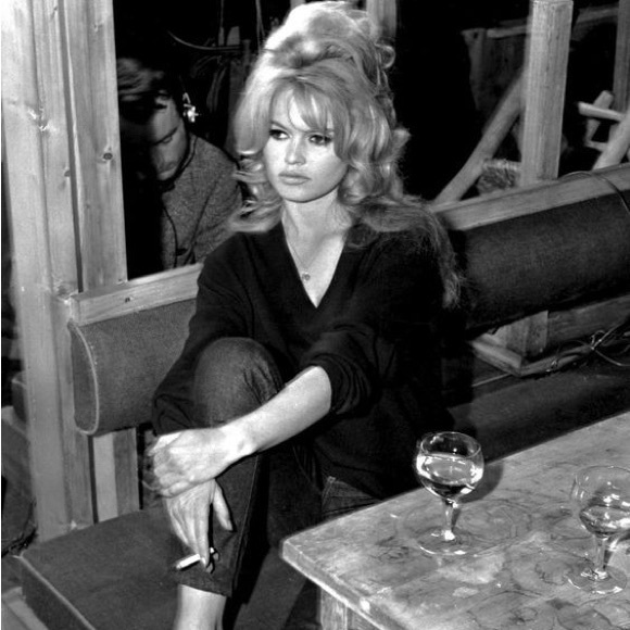 • C O S T U M E S • - Picture 10 of 13